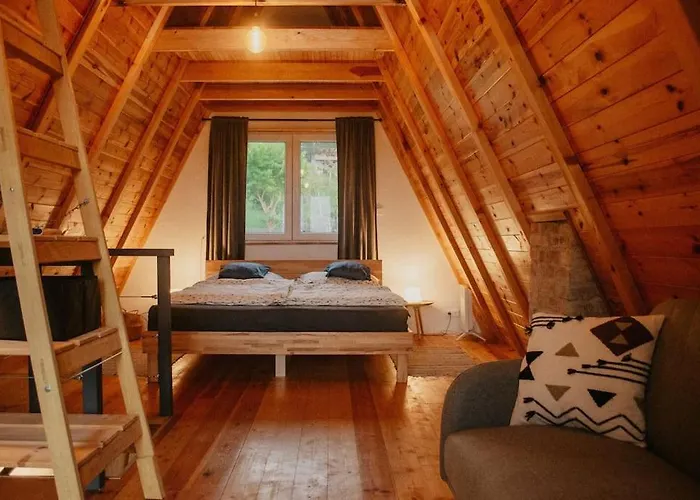 Nyaktekercs Wood - Hot Tub Chalé *